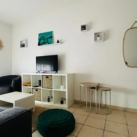 Appartement Cyrano L Rdc L 2 L Piscine Dans Privee Bergerac